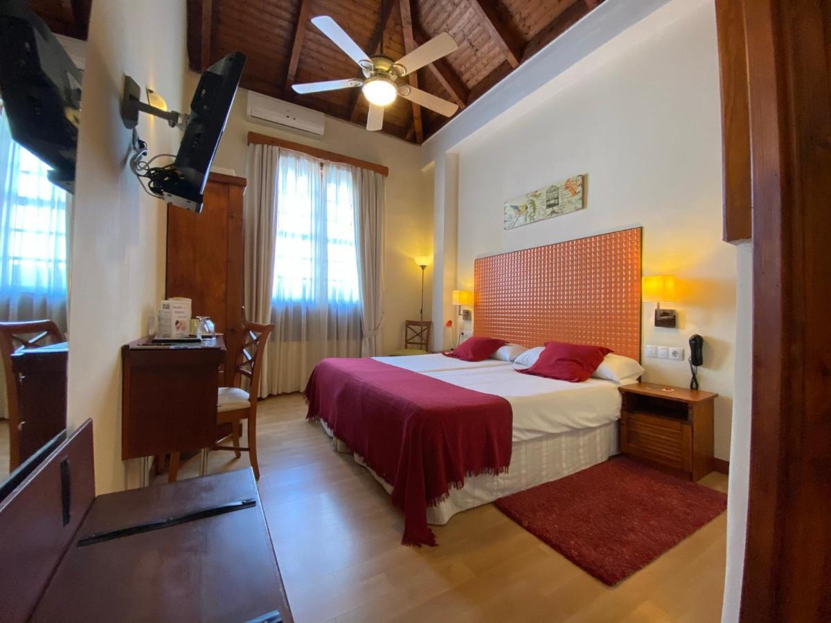 Double or Twin Room Top Floor