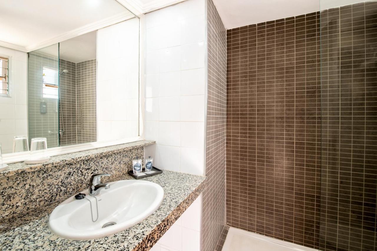One-Bedroom Apartment Pool View
