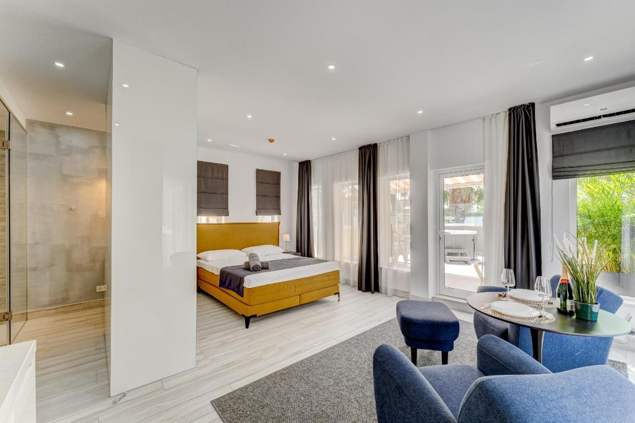 Studio Apartment Sea View