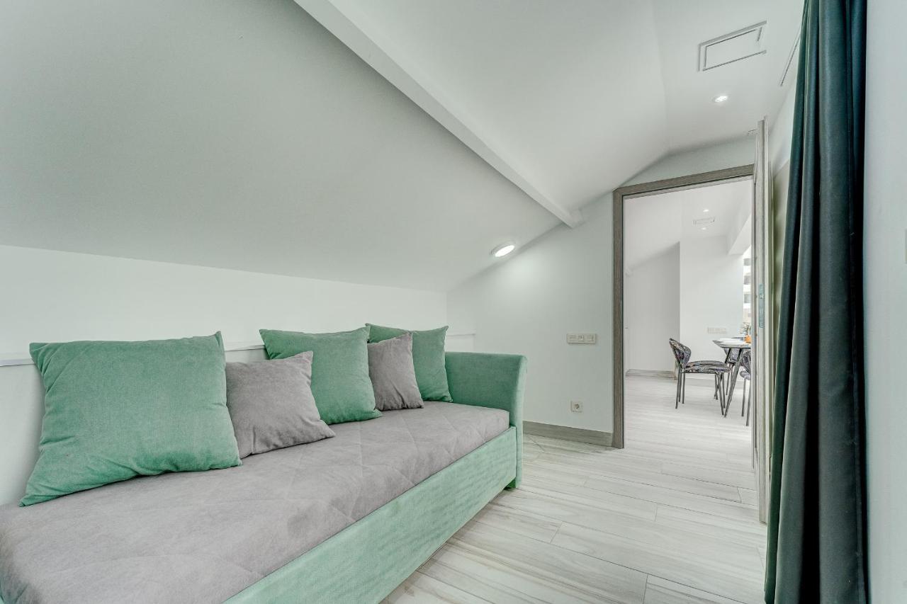 Penthouse Apartment