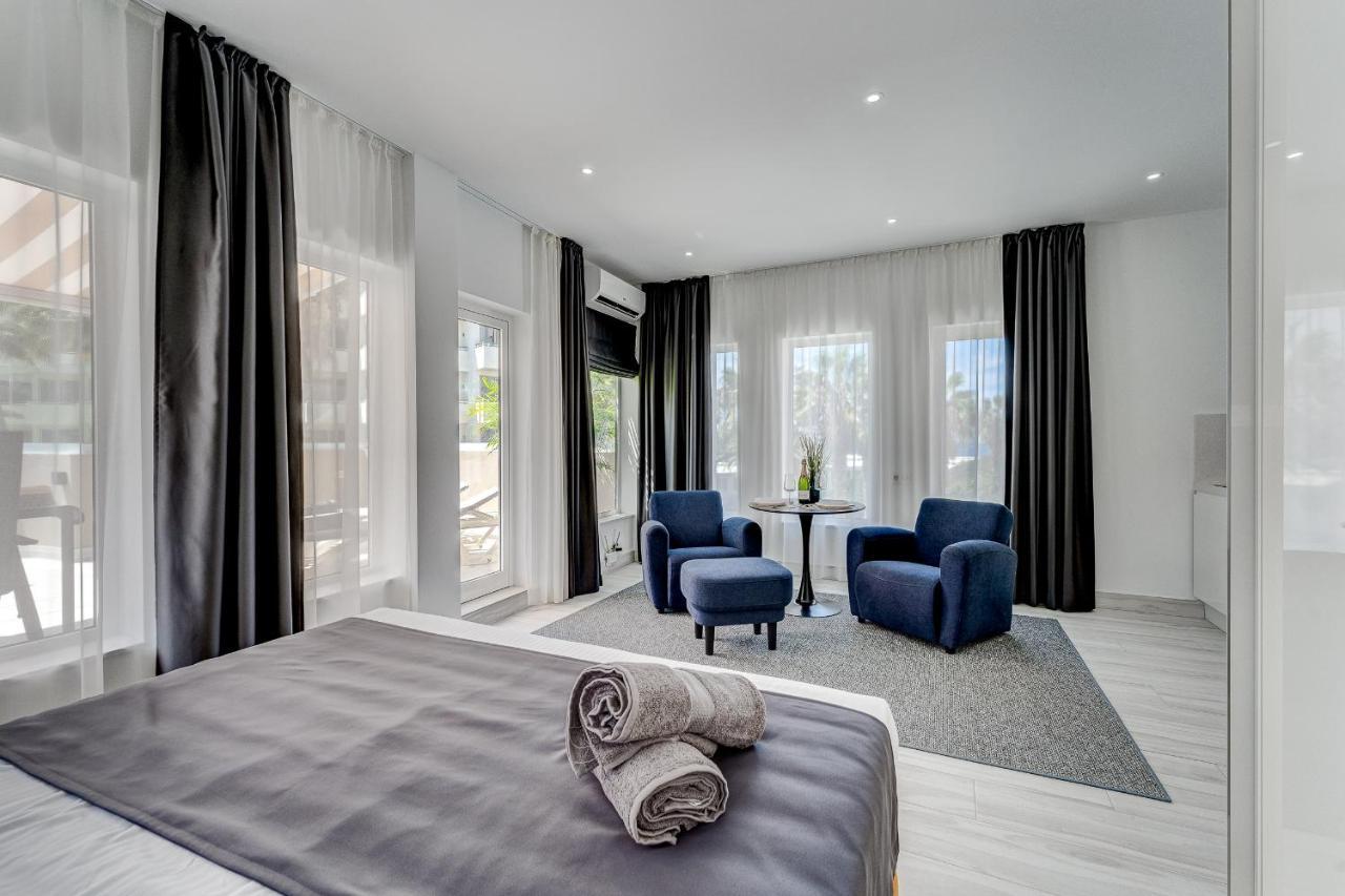 Studio Apartment Sea View