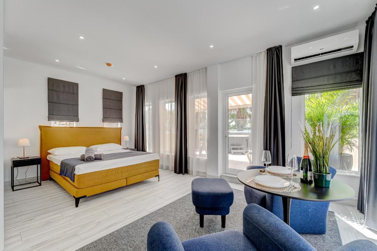 Studio Apartment Sea View