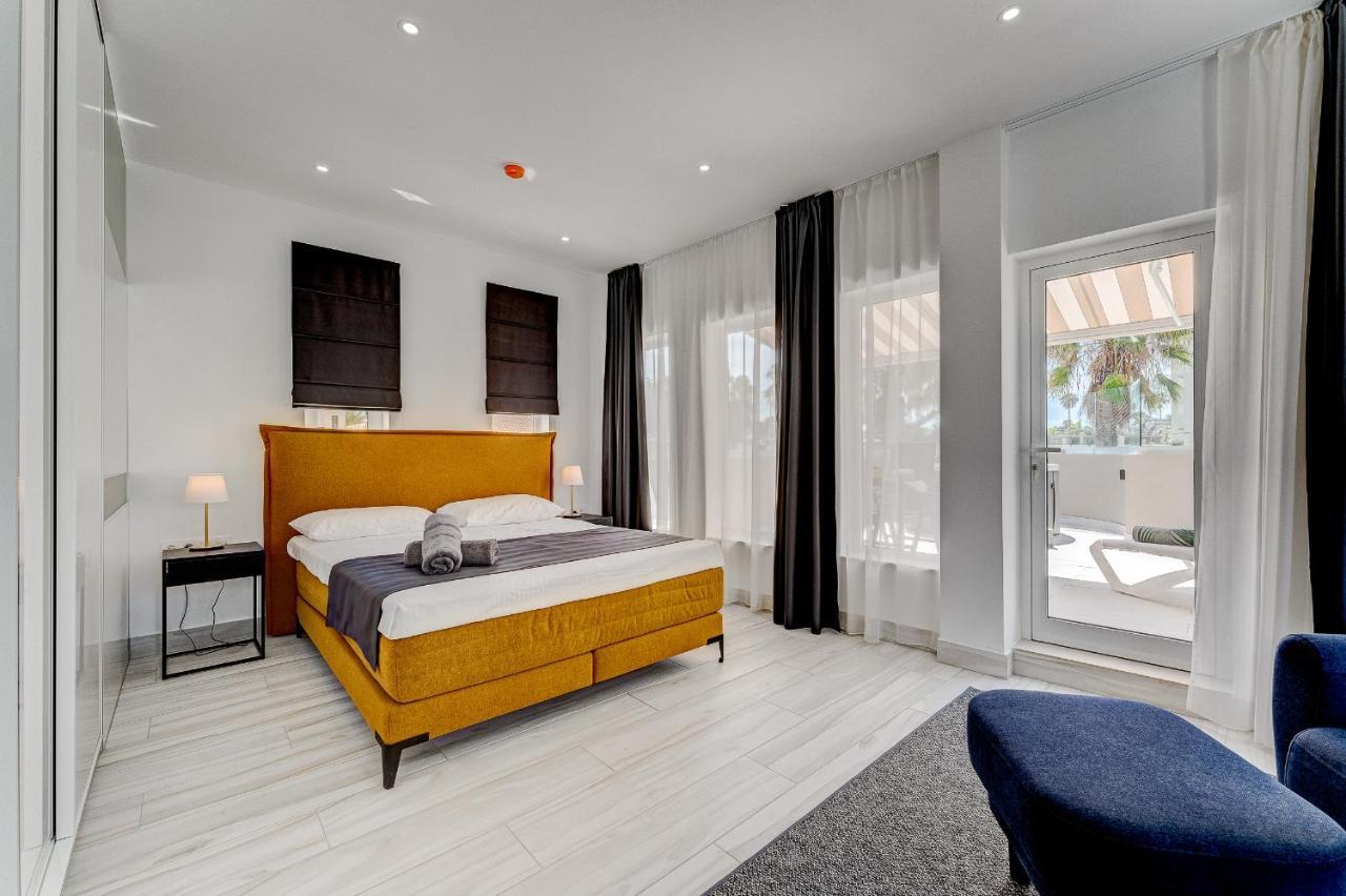 Studio Apartment Sea View