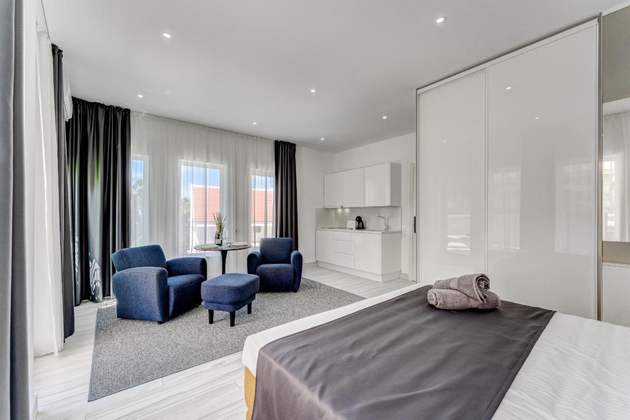Studio Apartment Sea View