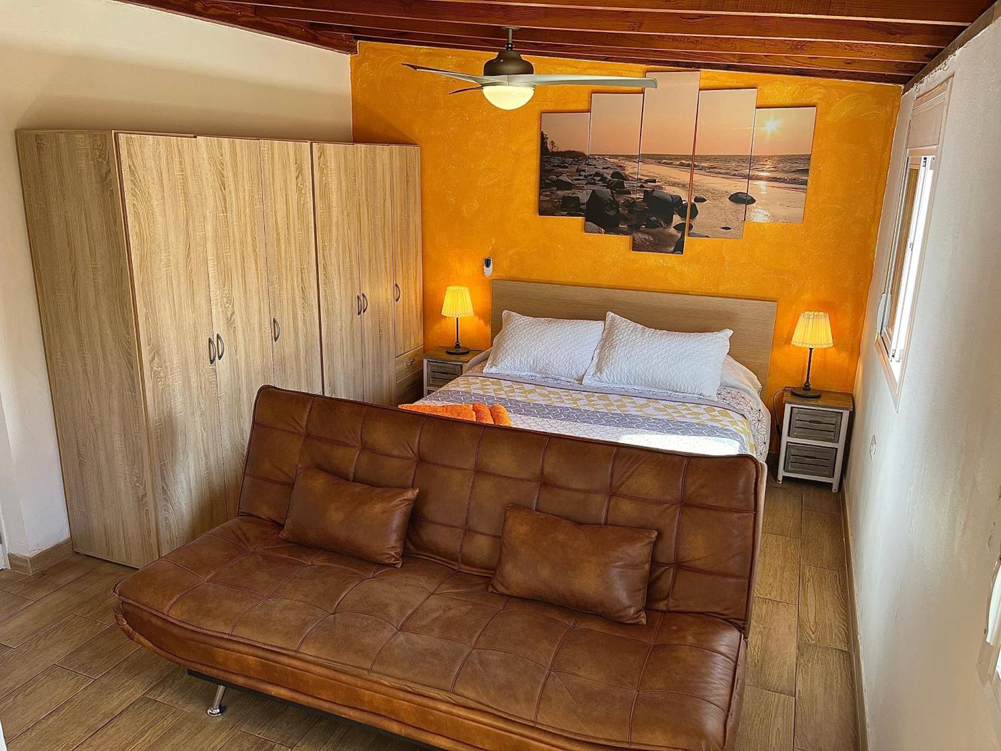 Double Room Private Bathroom