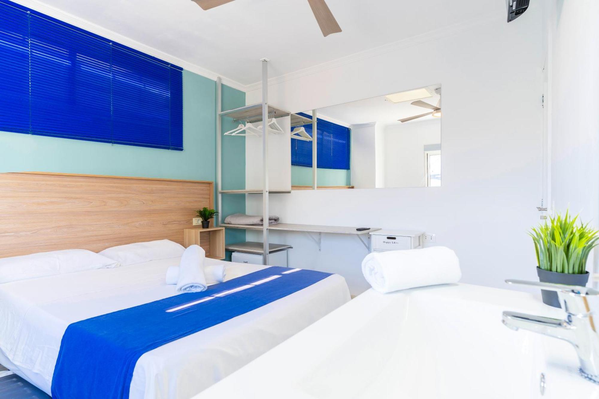 Double Room Private Bathroom
