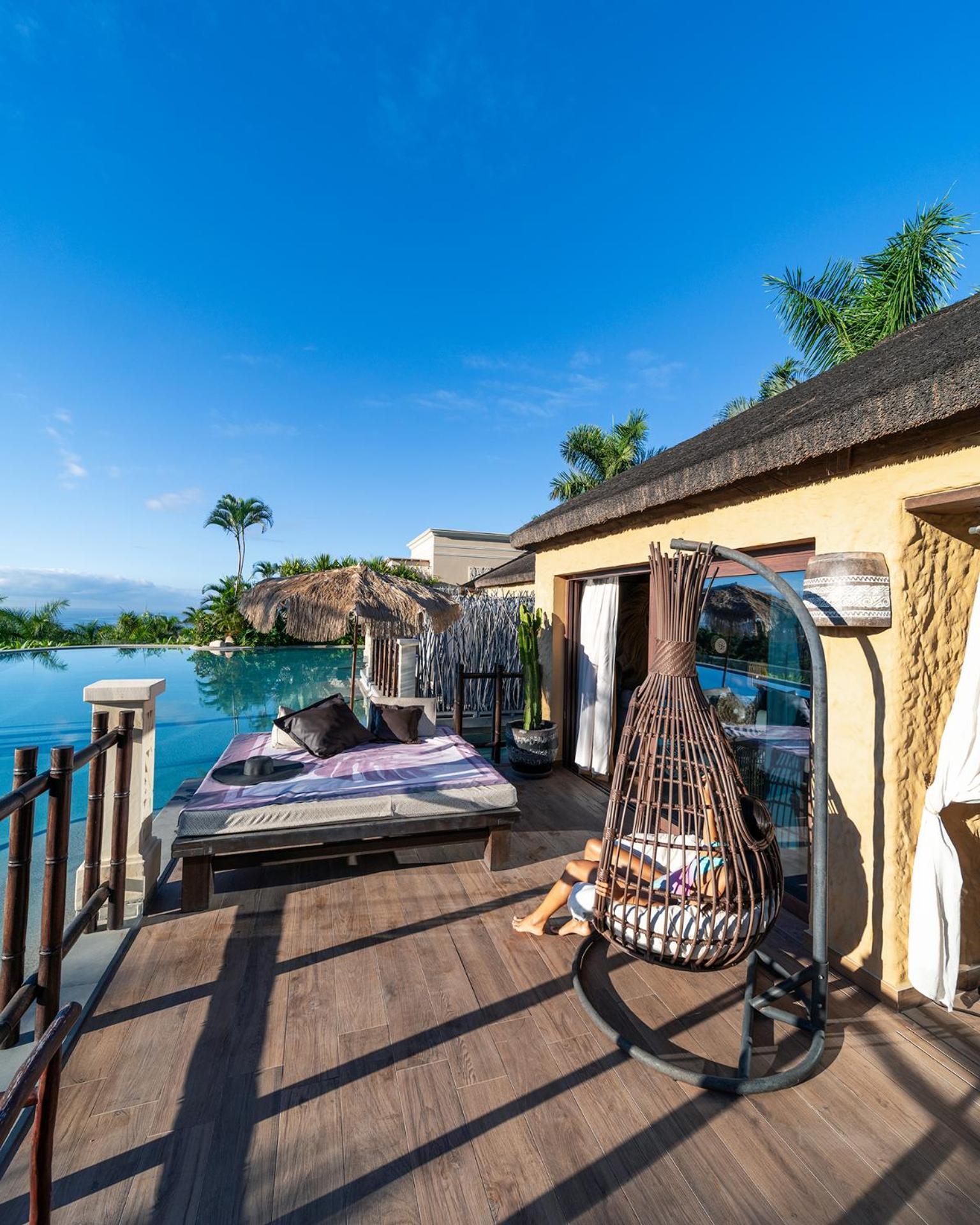 1 Bedroom Lagoon Villa