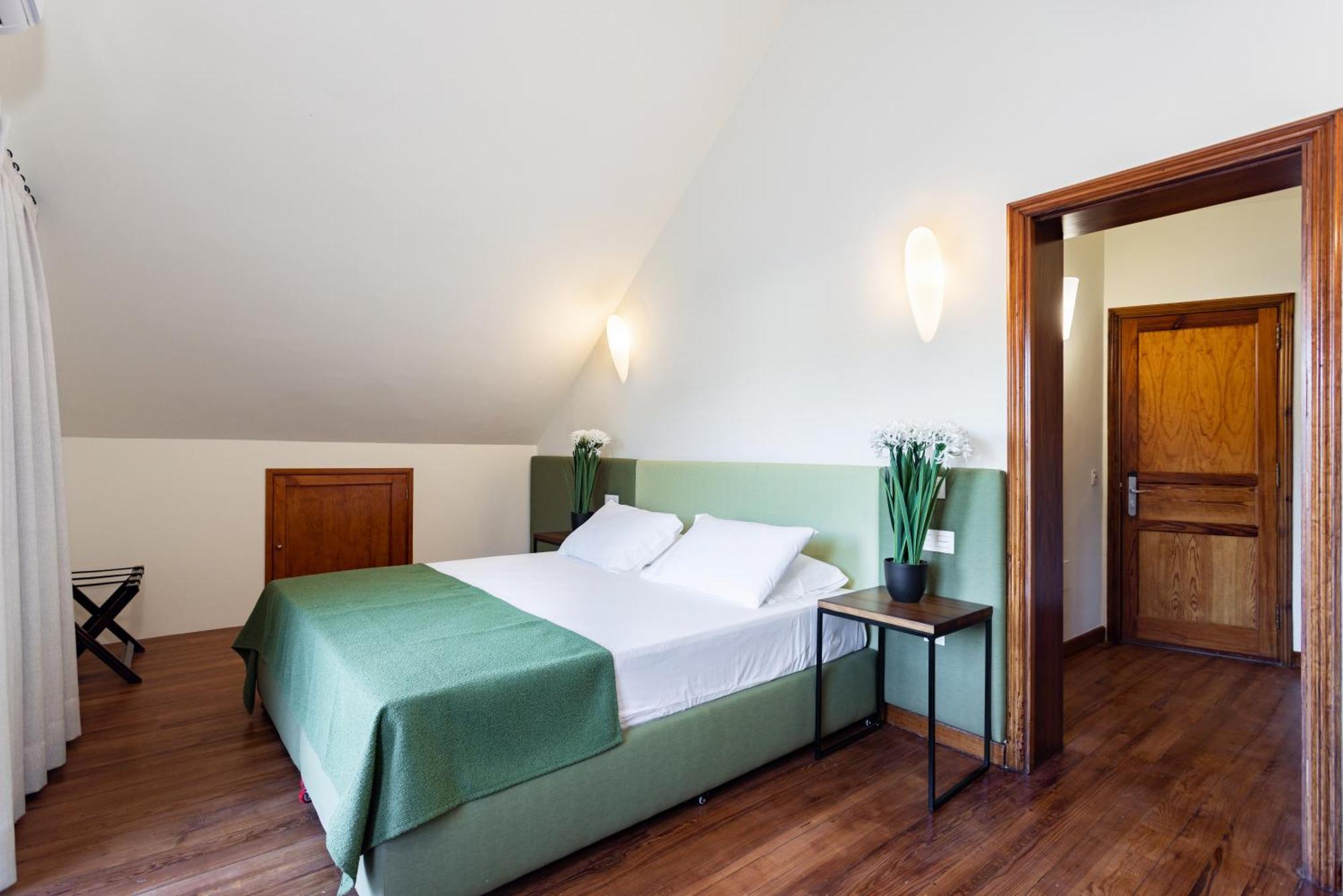 Junior Suite Mountain View