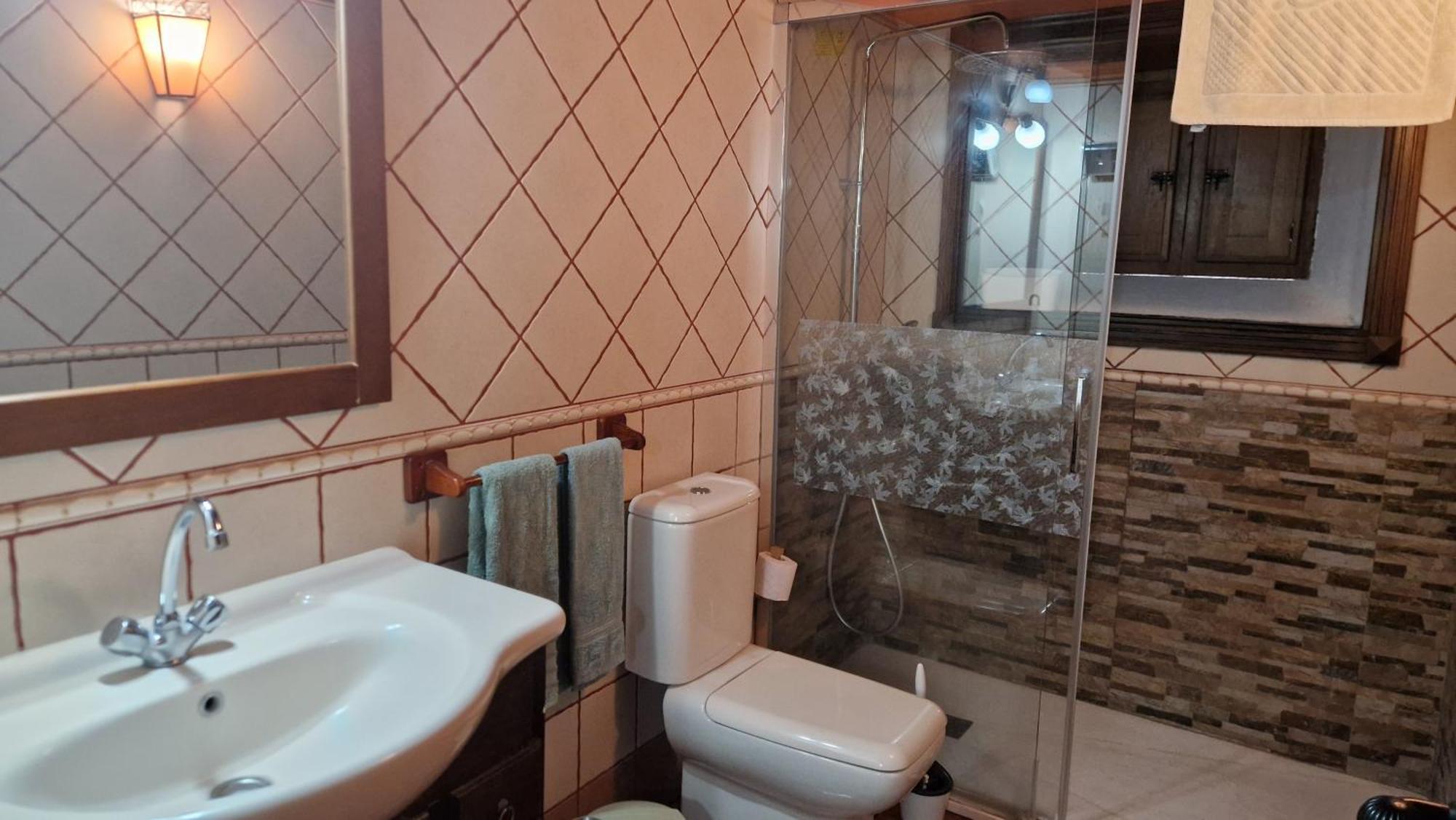 Superior One-Bedroom Apartment