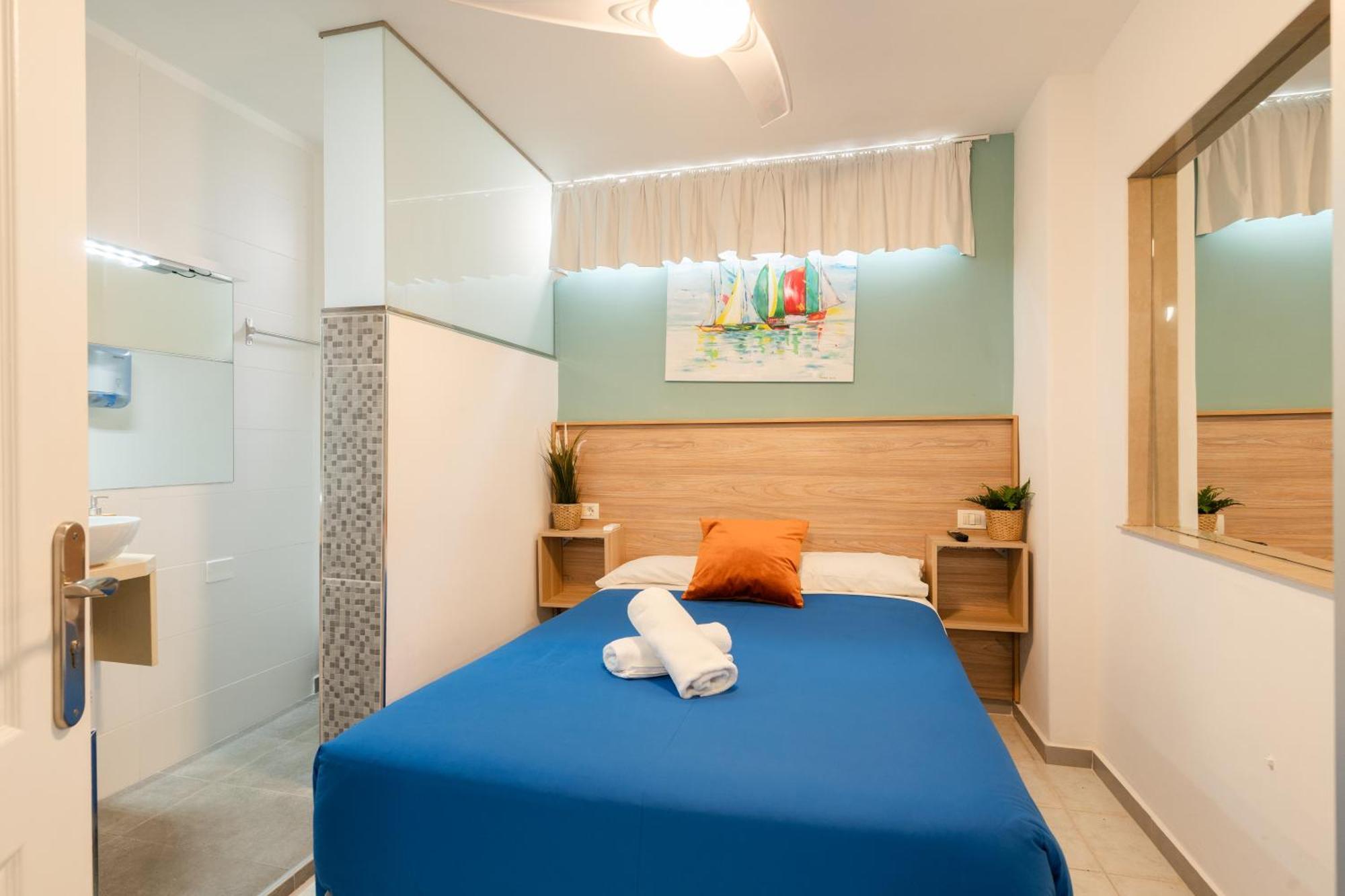 Single Room Private Bathroom