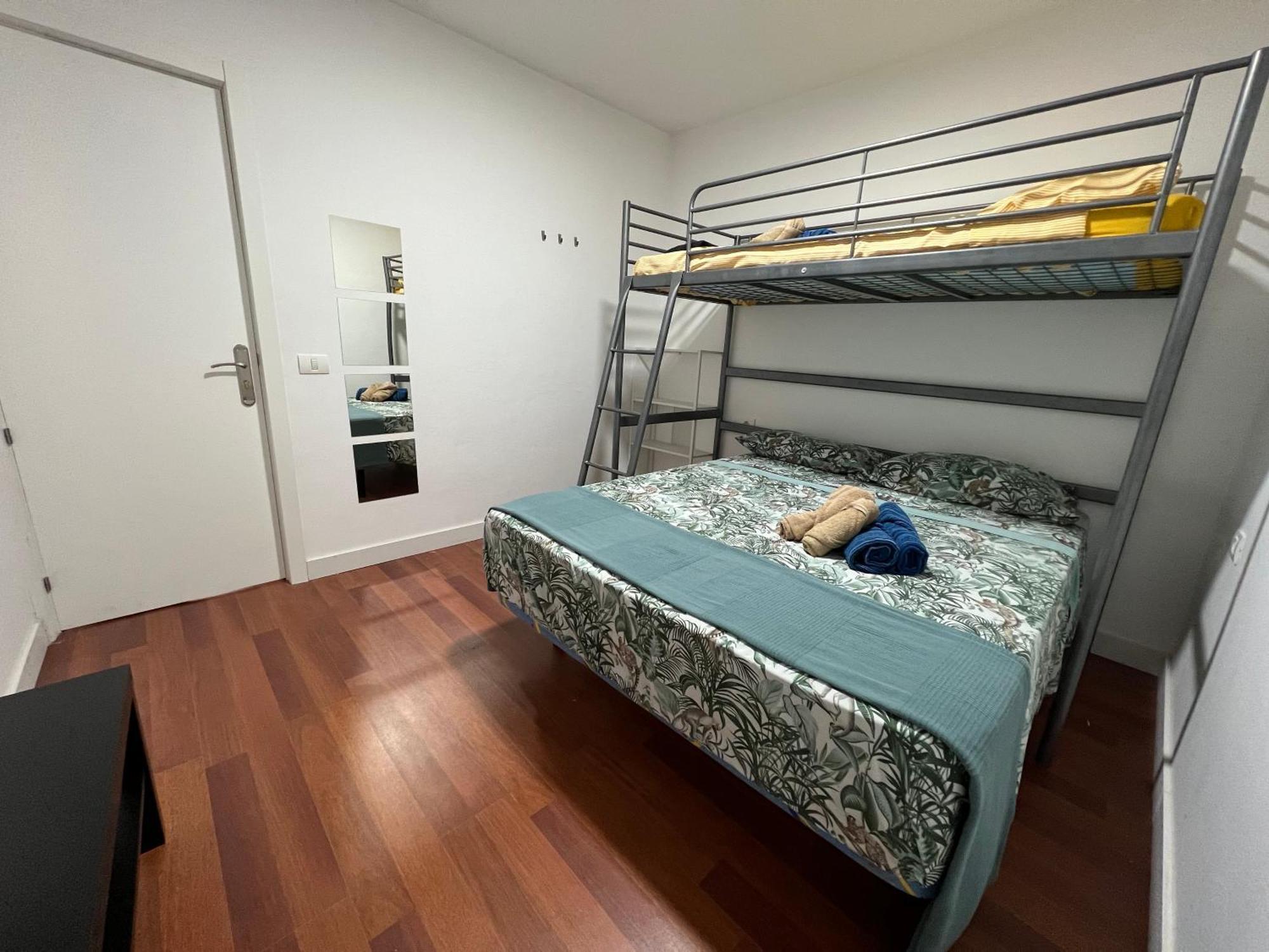 Double Room Private Bathroom