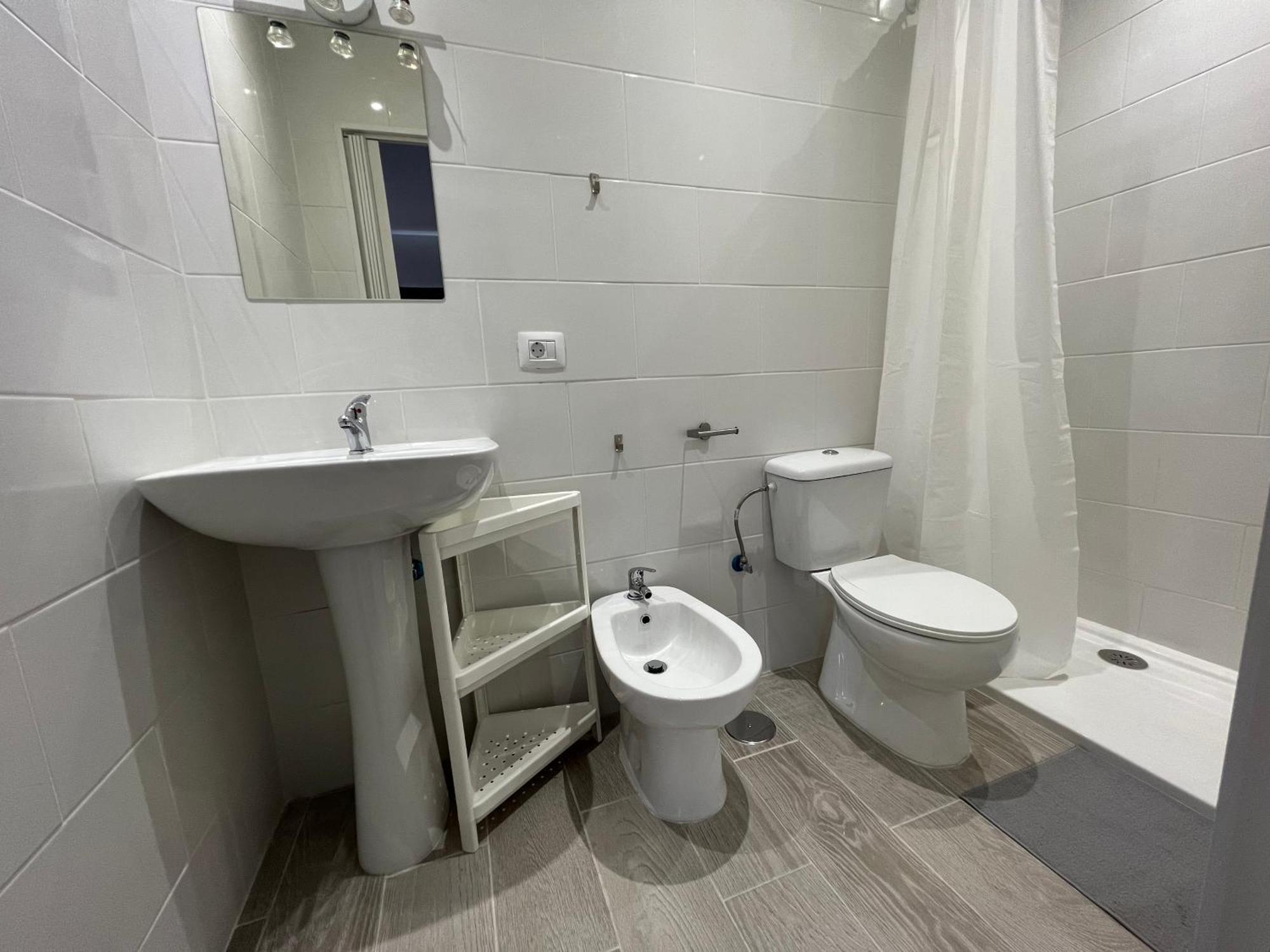 Double Room Private Bathroom