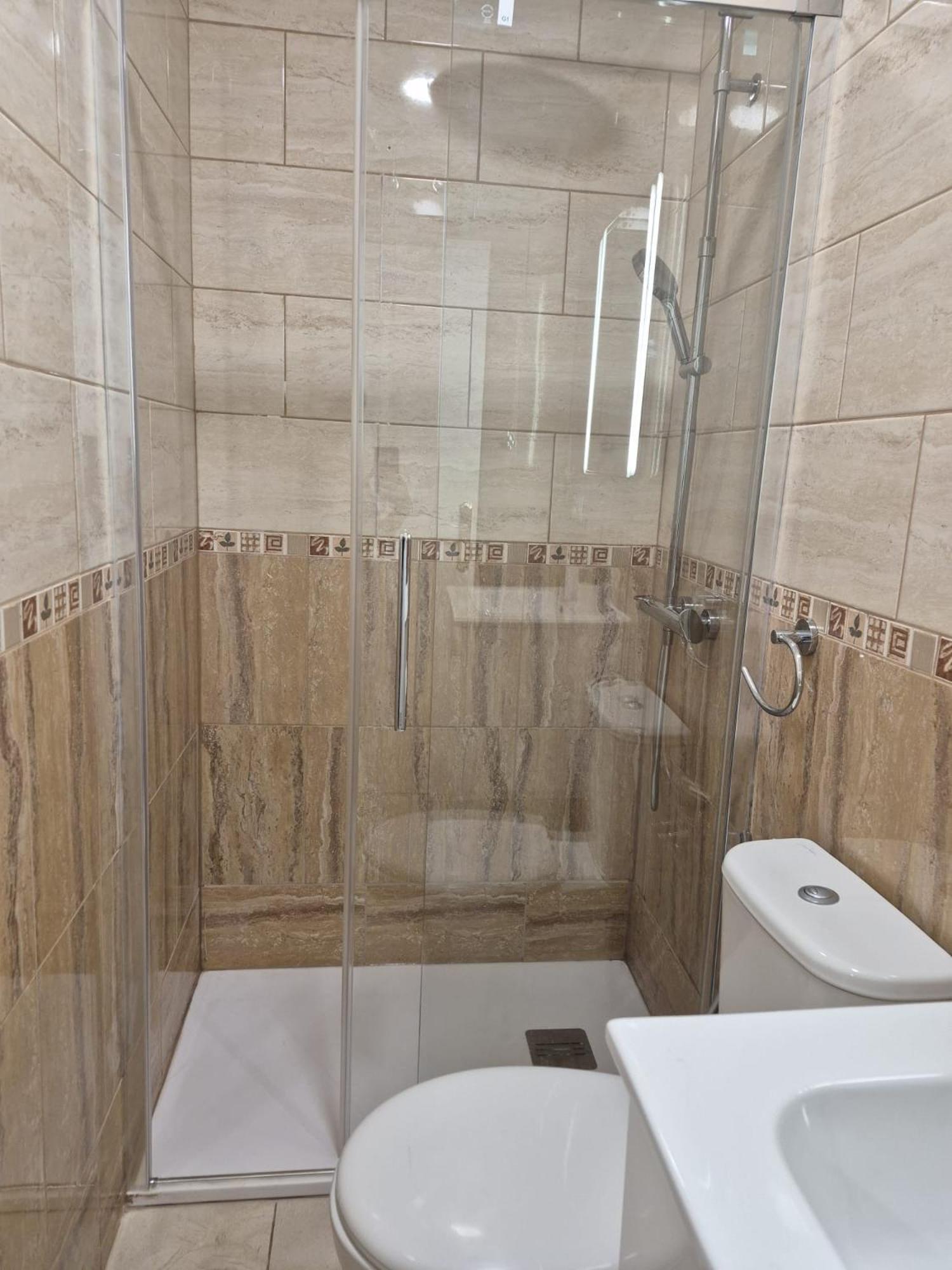 Double Room Private Bathroom