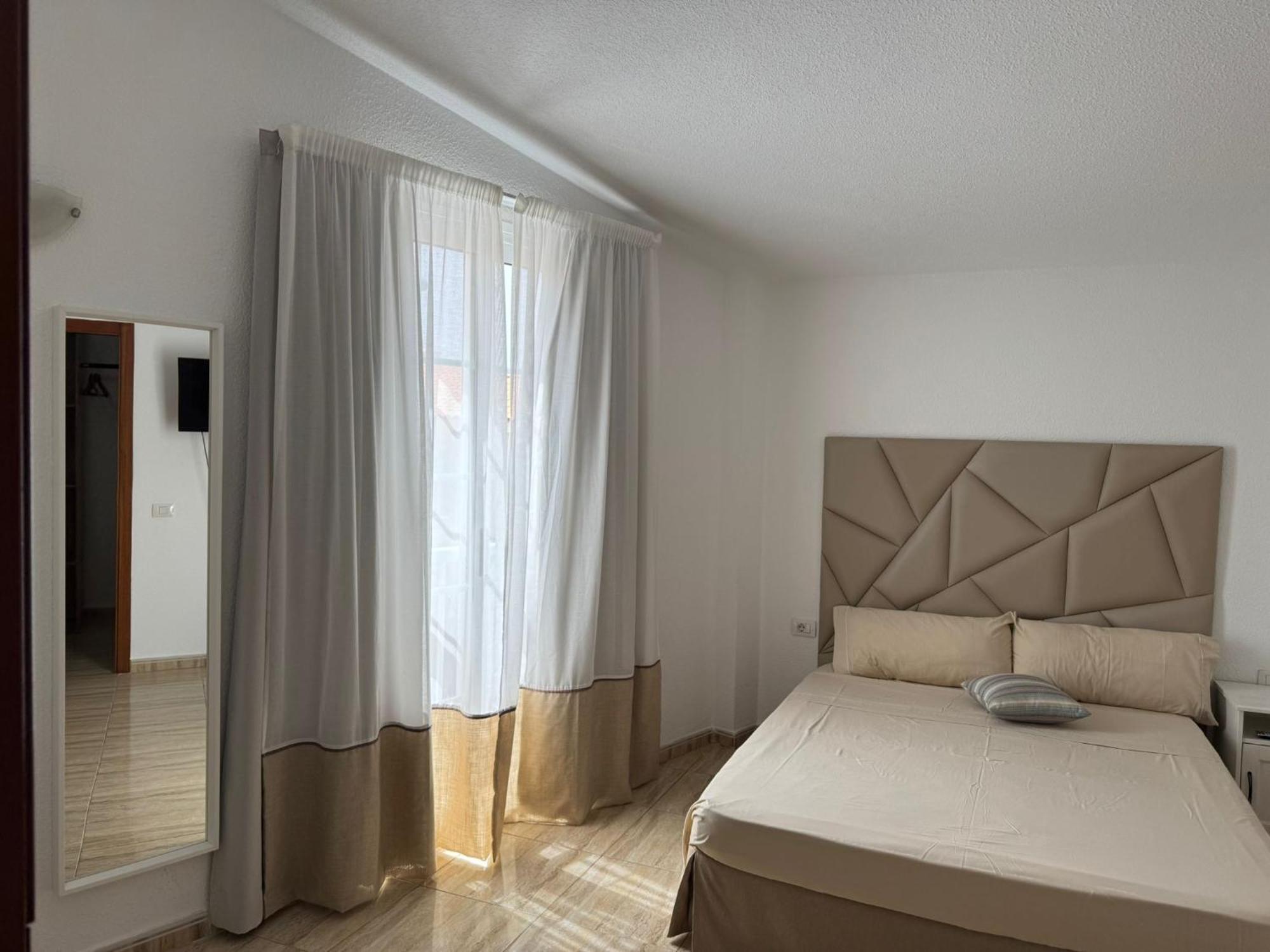 Triple Room Private Bathroom