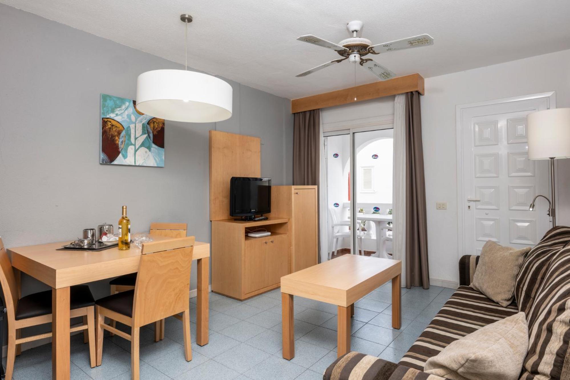 Studio Apartment