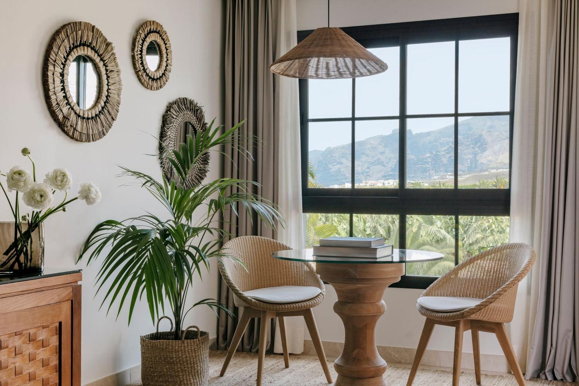 Red Level Junior Suite