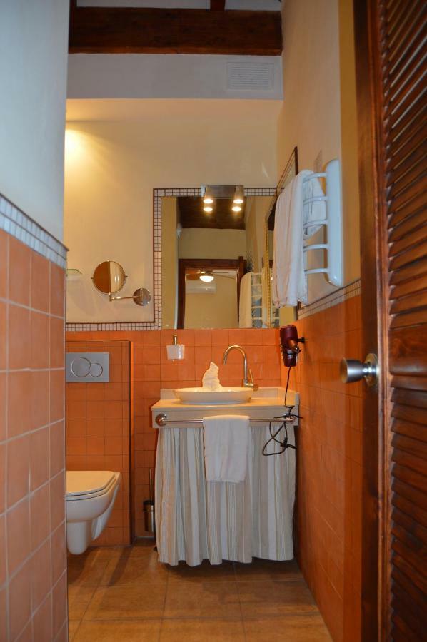 Double or Twin Room Top Floor