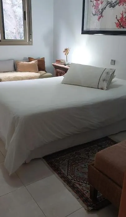 Cozy Room Near Las Teresitas Beach-1