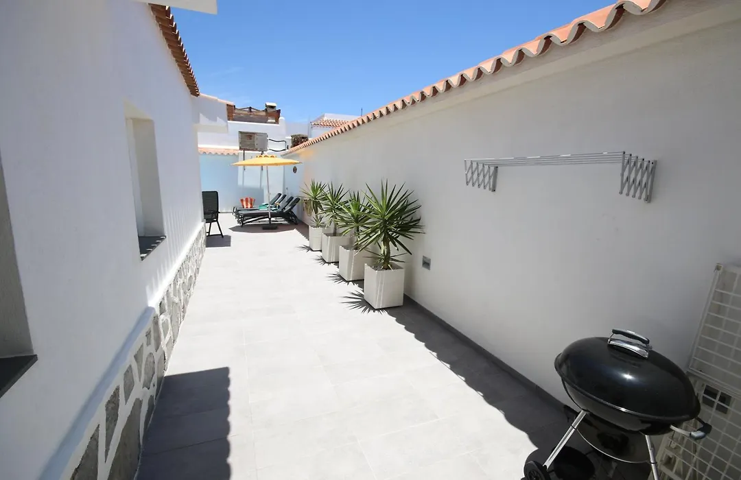 Las Rosas By Rentmedano Stunning Luxury Chocolate Box Villa With Private Heated Pool & Wifi-1