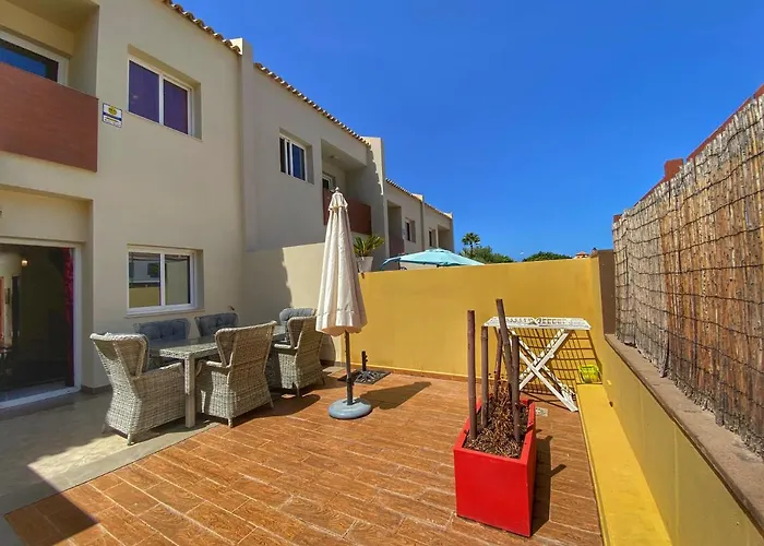 Los Cristianos 4 Bed Townhouse avec Piscine
