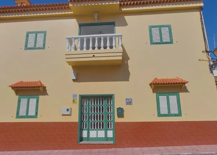 Bed and Breakfast Vistalroque Arona 