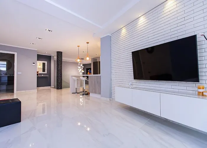 Luxury 2 Bedroom Apartment In Los Cristianos