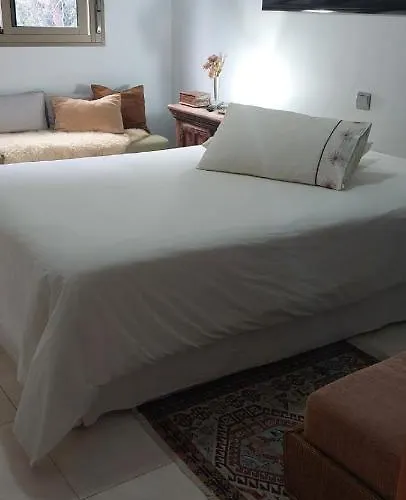 Cozy Room Near Las Teresitas Beach Santa Cruz de Tenerife