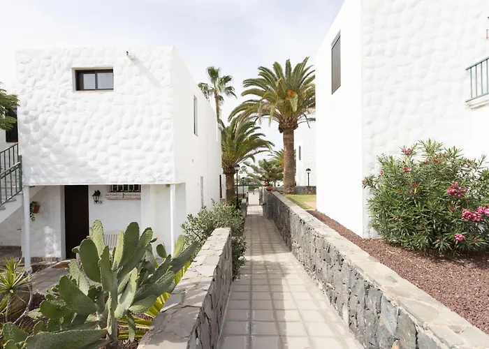 Nice Apartment In The Heart Of Las Americas Playa de las Américas avec Piscine