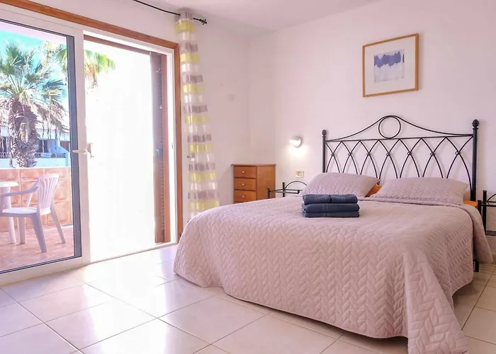 Parque Santiago 2 Villa 2 Tenerife Rental & Sales Playa de las Americas 