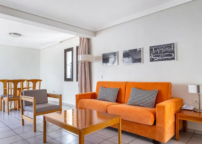 Hoteles con Piscina en Costa Adeje (Tenerife)