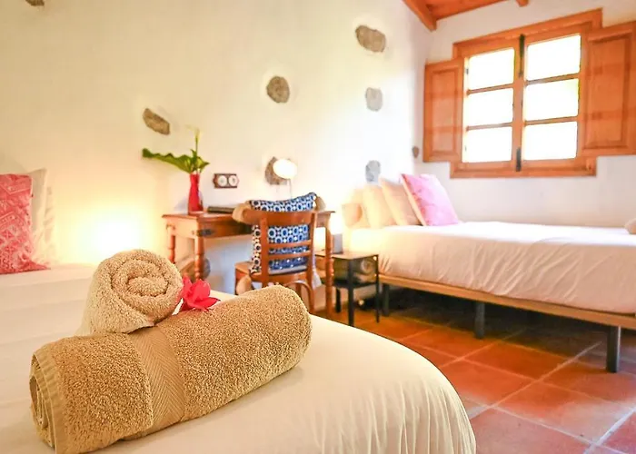 Casa Rural Chamorga - Pension - Guesthouse - Santa-Cruz de Ténérife