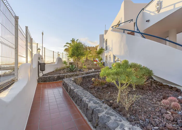 Costa Adeje (Tenerife) Hotels near Tenerife Sur Airport (TFS)