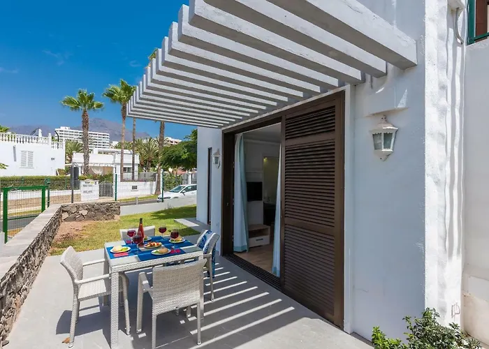 Privates 263 Precious Bungalow With Terrace, Free Wifi Playa de las Américas