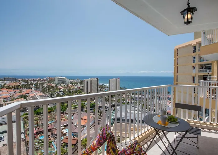 Vacation Apartment Rentals in Playa de las Americas (Tenerife)