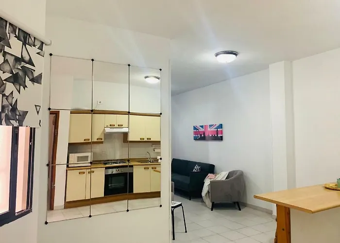 Huisdiervriedelijke Situacion Perfecta En Los Cristianos Arona 