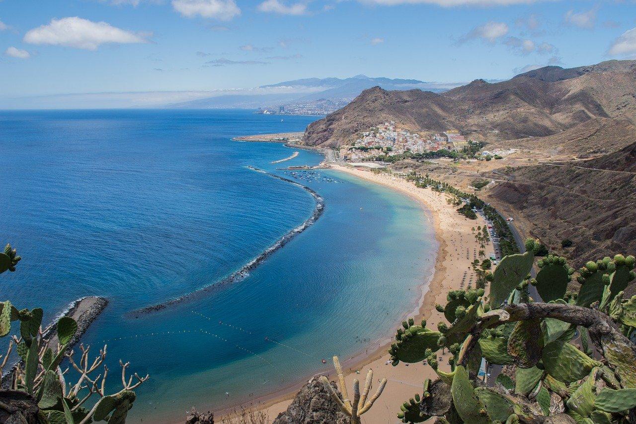 sta cruz de tenerife beach panorama 2
